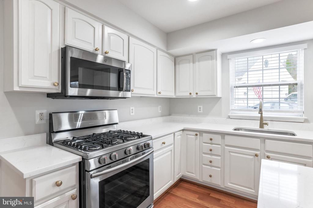 43160 BINKLEY CIRCLE