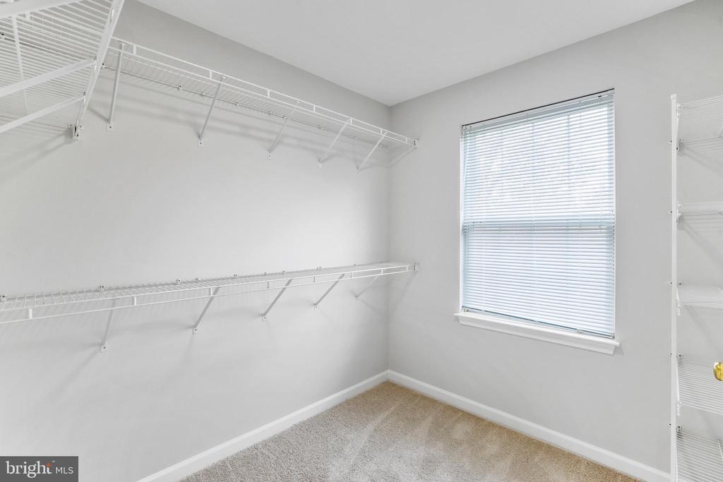 43160 BINKLEY CIRCLE