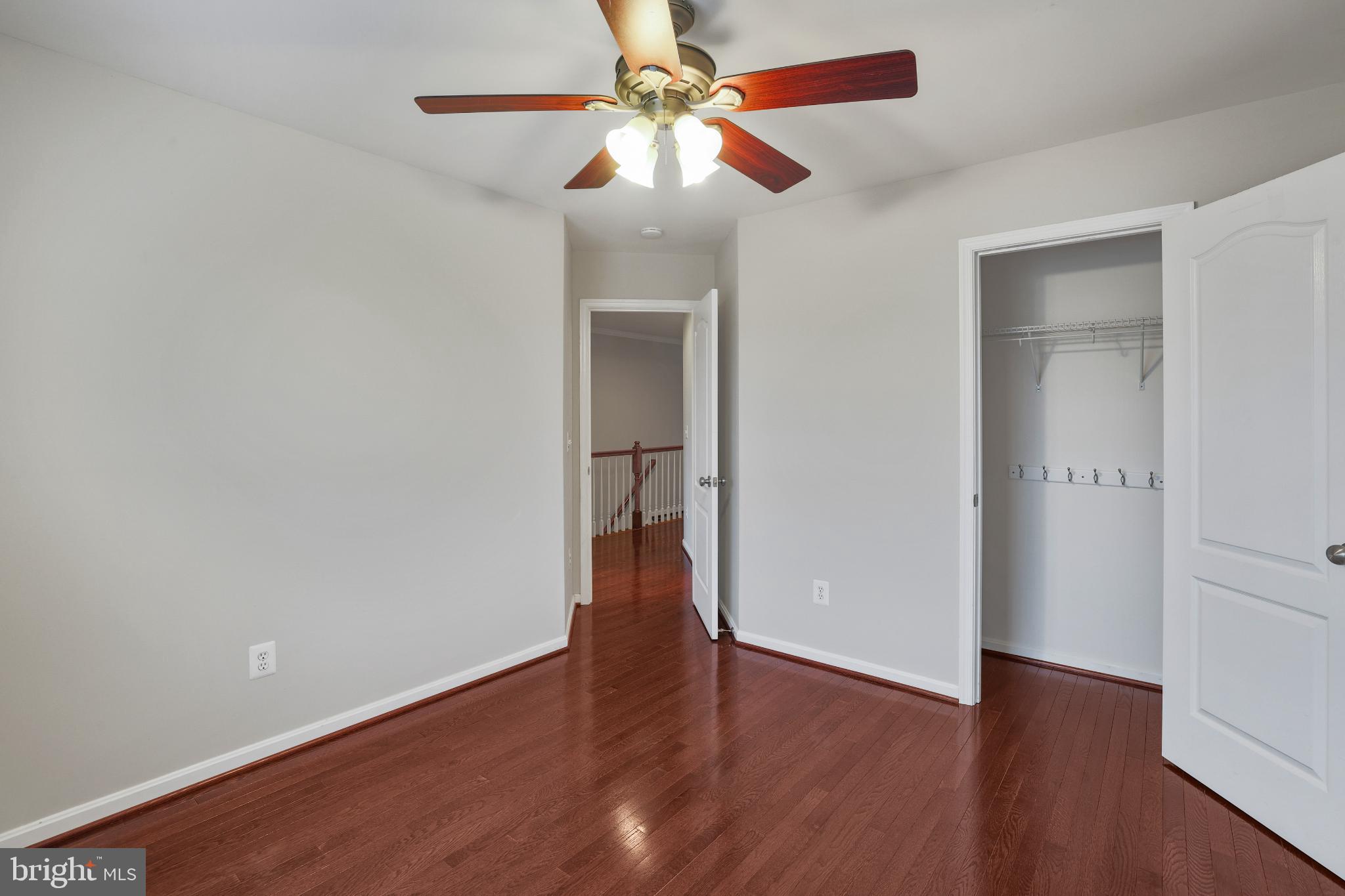 42473 PATRICK WAYNE SQUARE