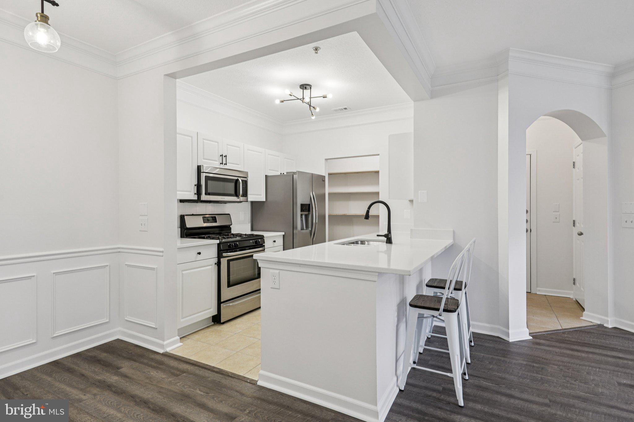 504 SUNSET VIEW TERRACE SE 104