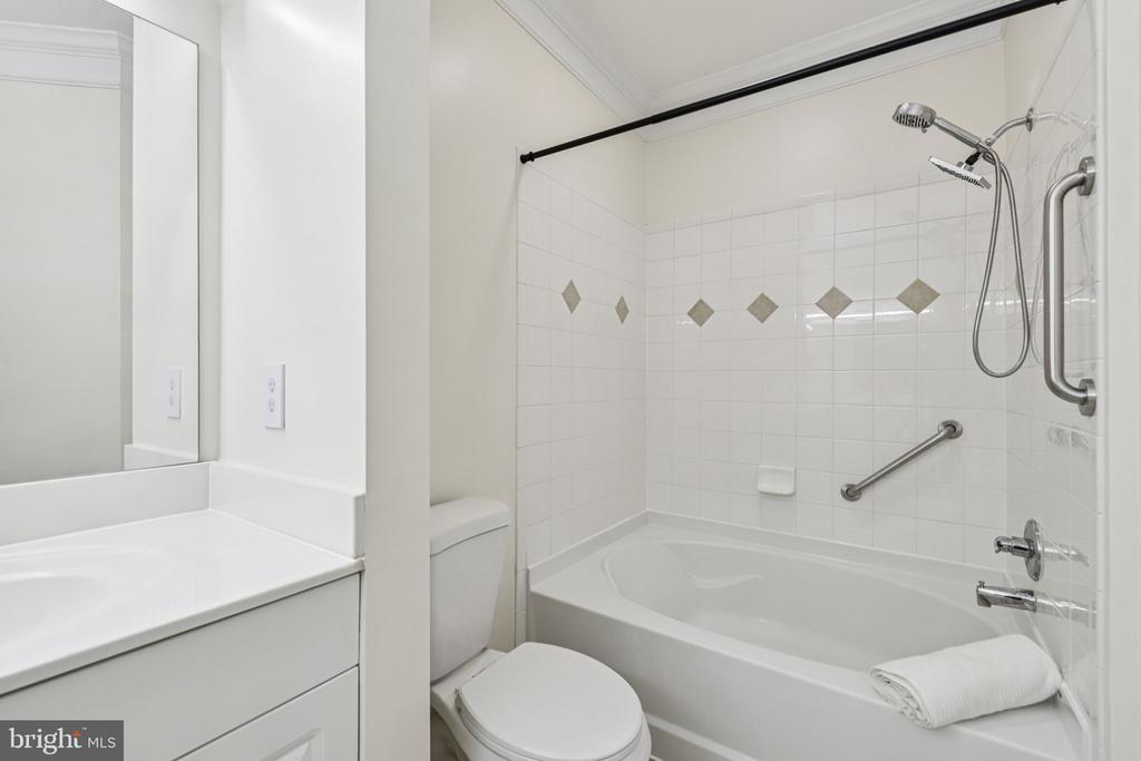 504 SUNSET VIEW TERRACE SE 104