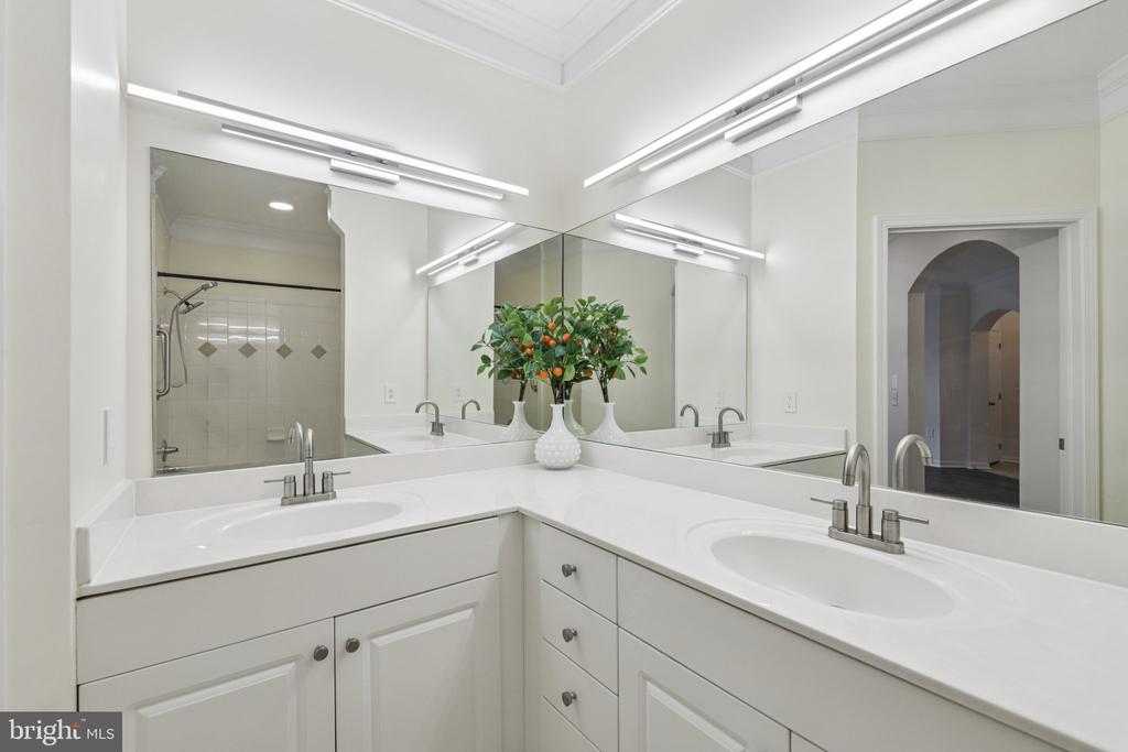 504 SUNSET VIEW TERRACE SE 104