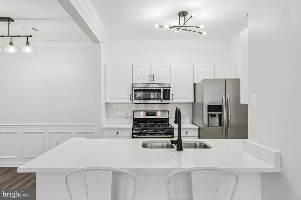 504 SUNSET VIEW TERRACE SE 104
