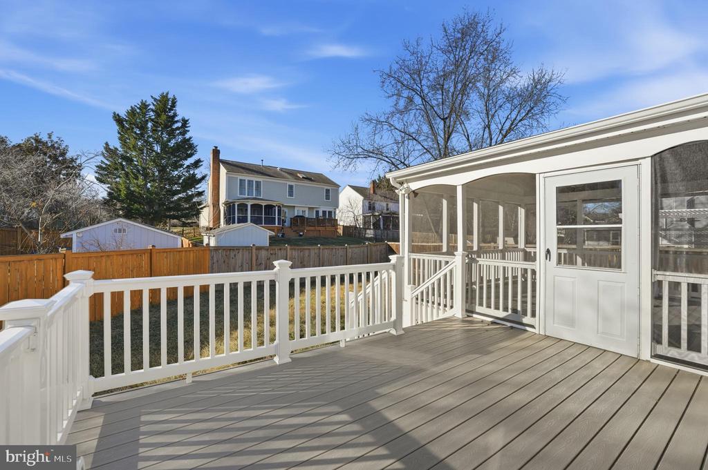 207 GRAFTON WAY NE