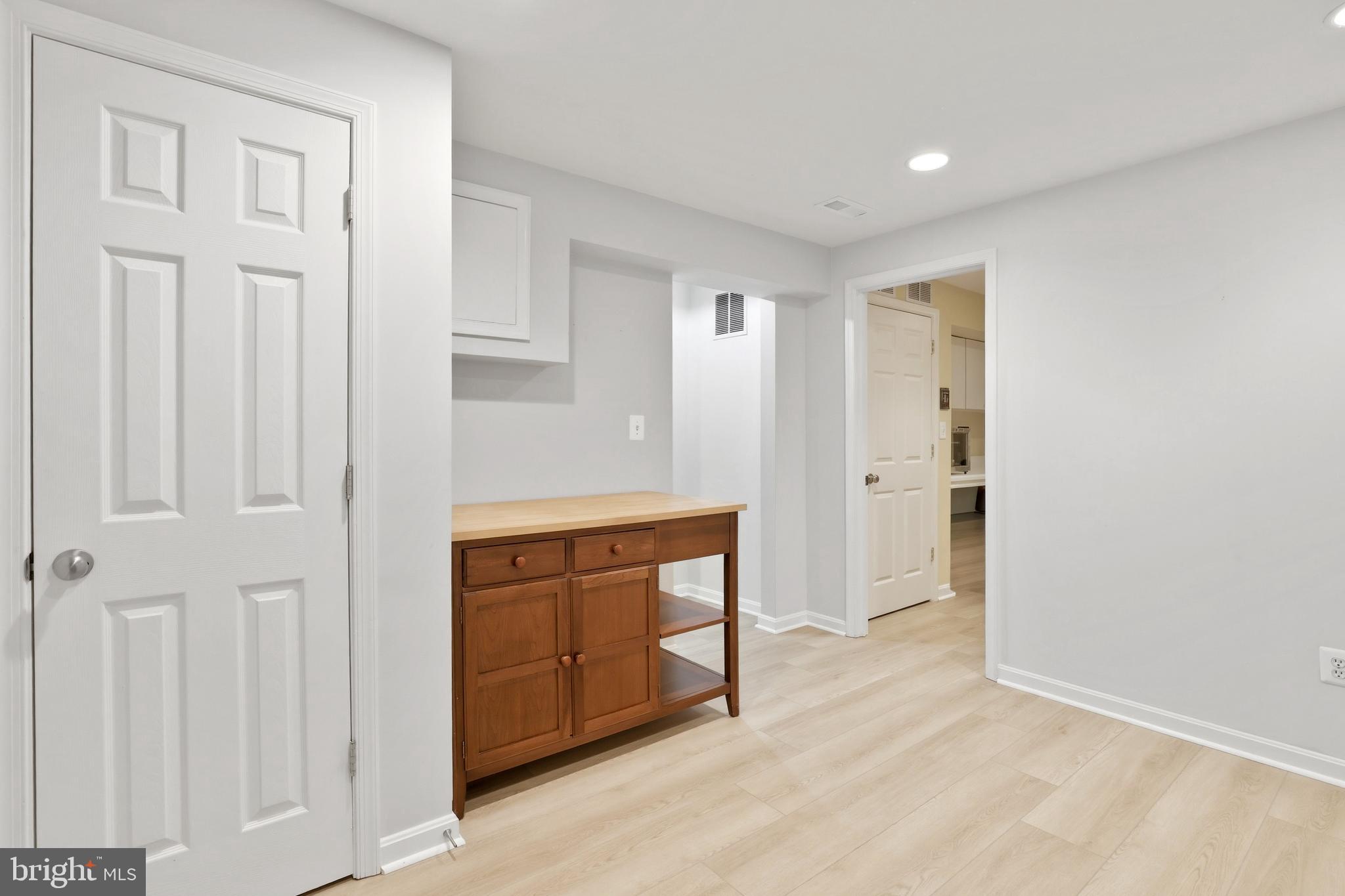 21422 PLYMOUTH PLACE