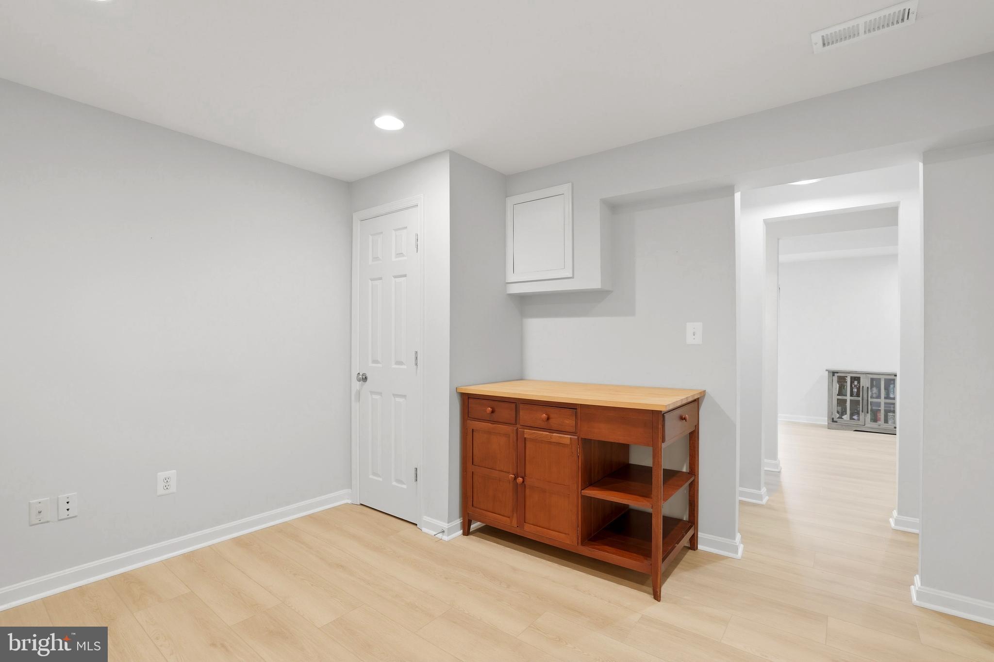 21422 PLYMOUTH PLACE