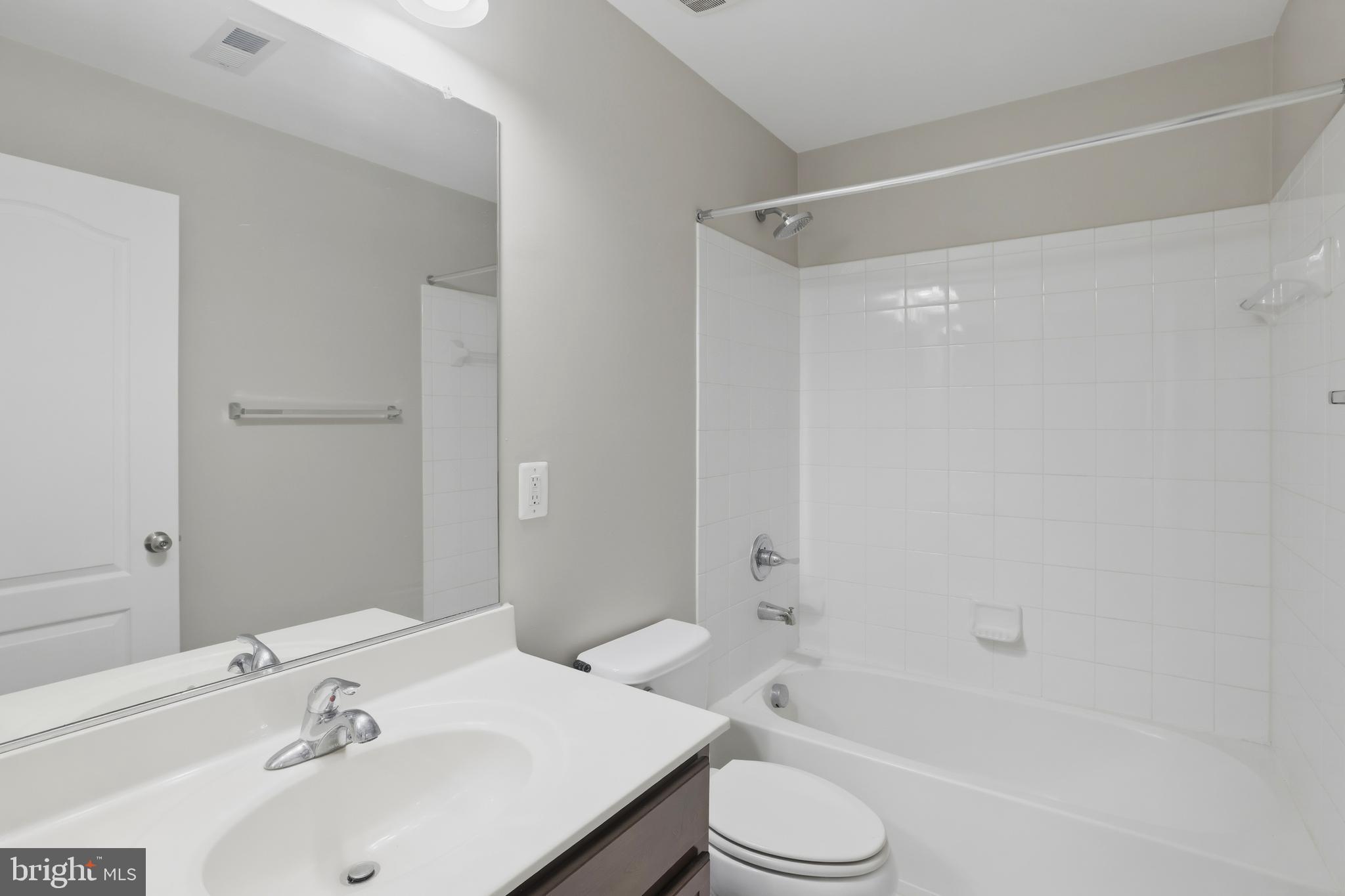 22660 AMBERJACK SQUARE