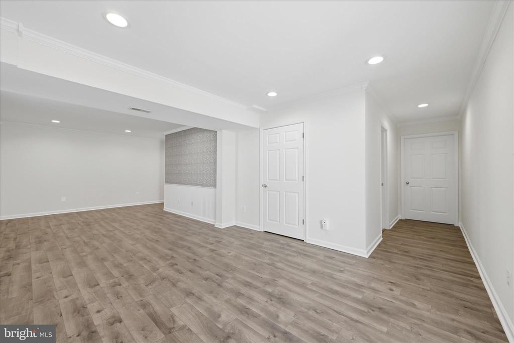 224 LAWFORD DRIVE SW