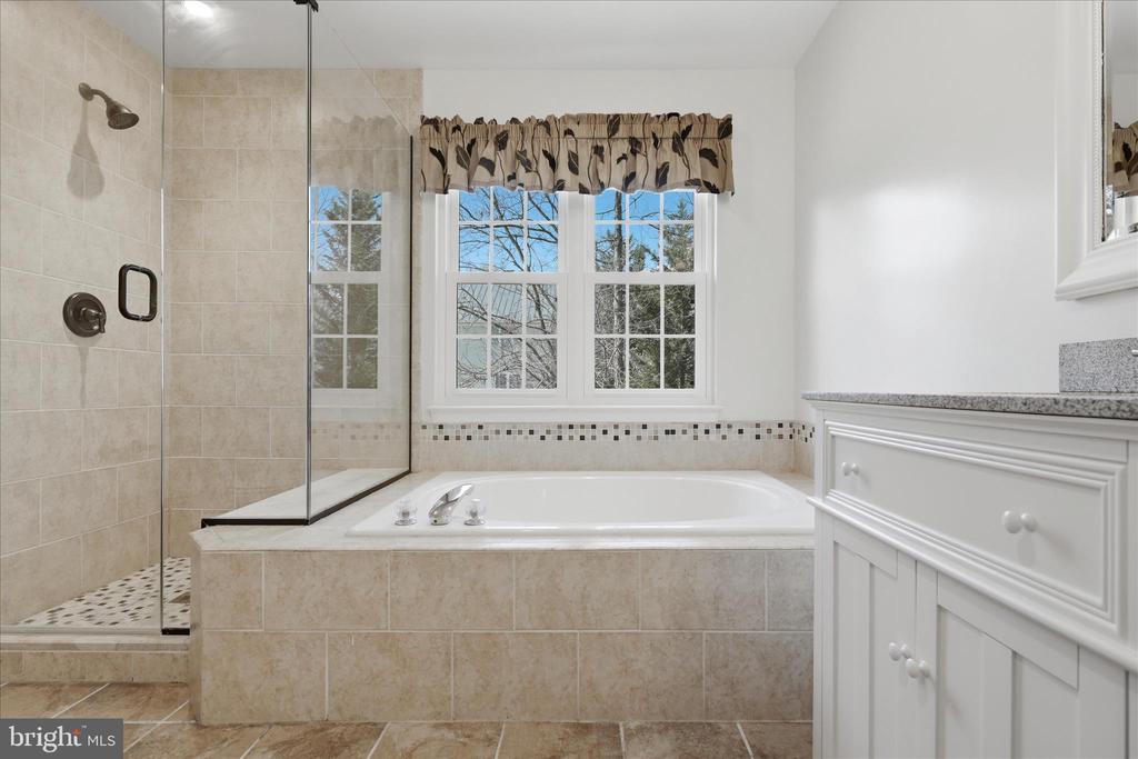 224 LAWFORD DRIVE SW