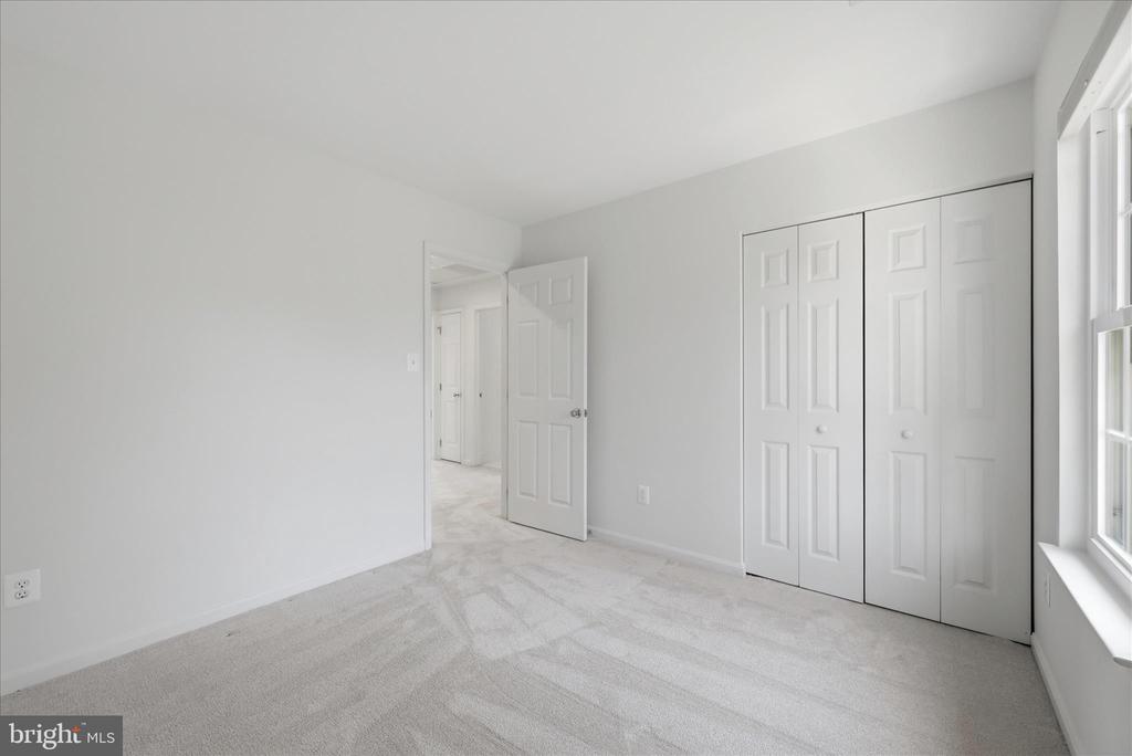 224 LAWFORD DRIVE SW