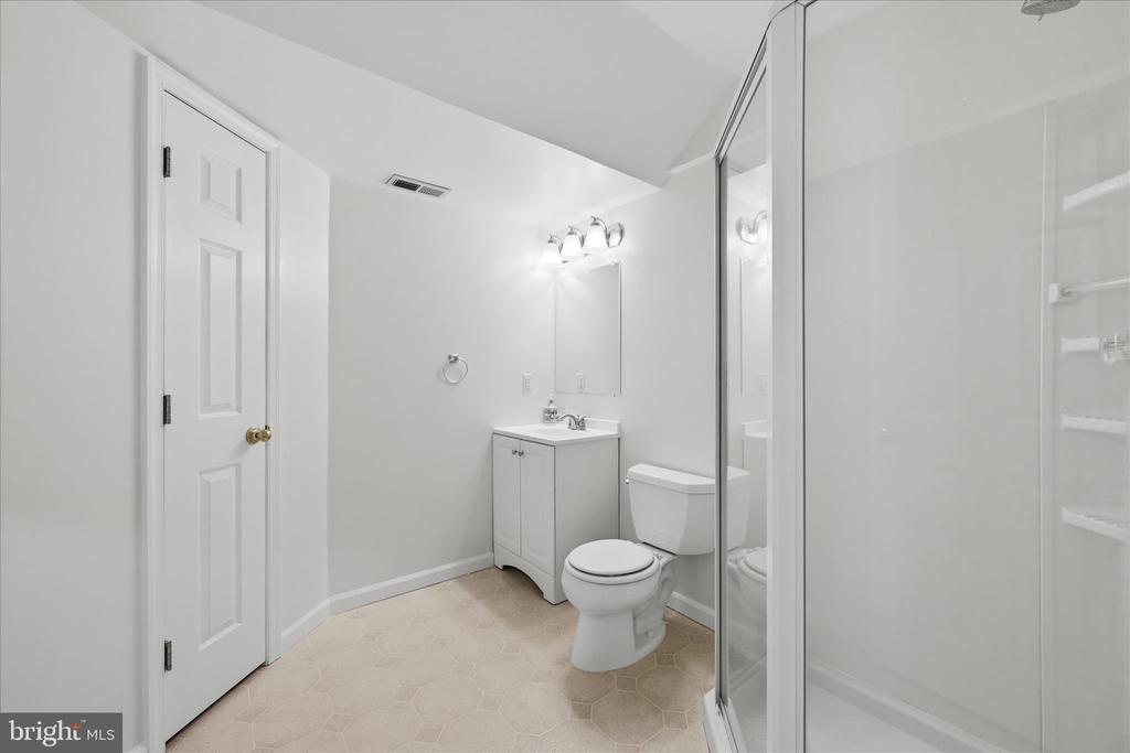 224 LAWFORD DRIVE SW