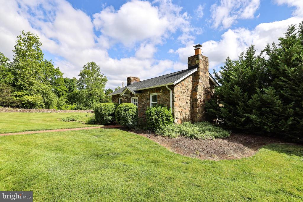 17781 ROXBURY HALL ROAD