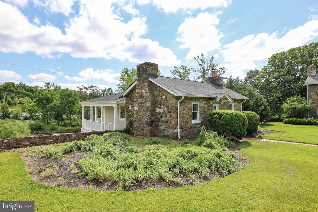 17781 ROXBURY HALL ROAD