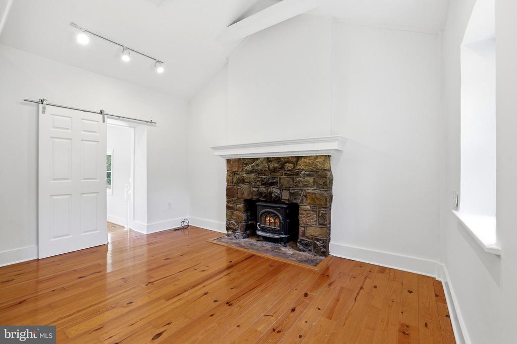 17781 ROXBURY HALL ROAD