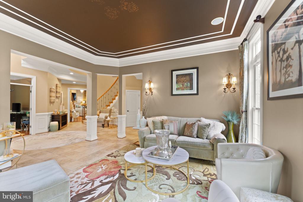 18919 CANOE LANDING COURT