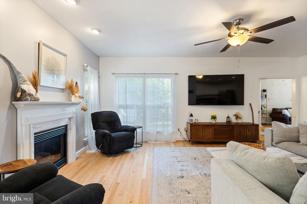 20893 NERINE COURT