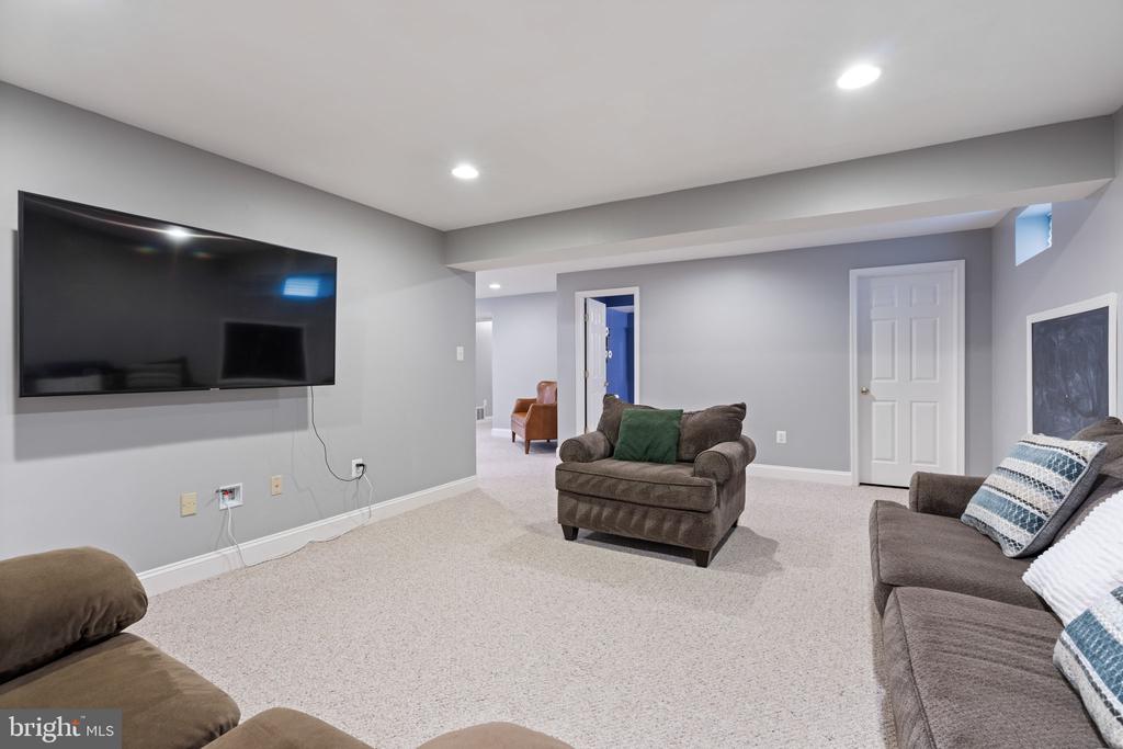 20893 NERINE COURT