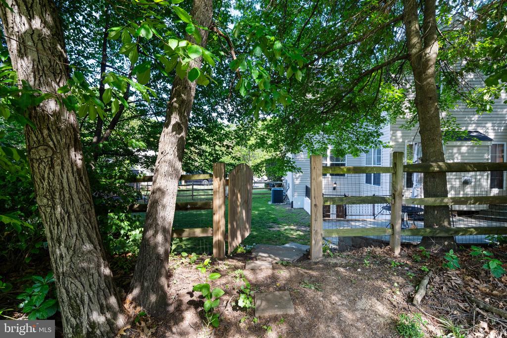 20893 NERINE COURT