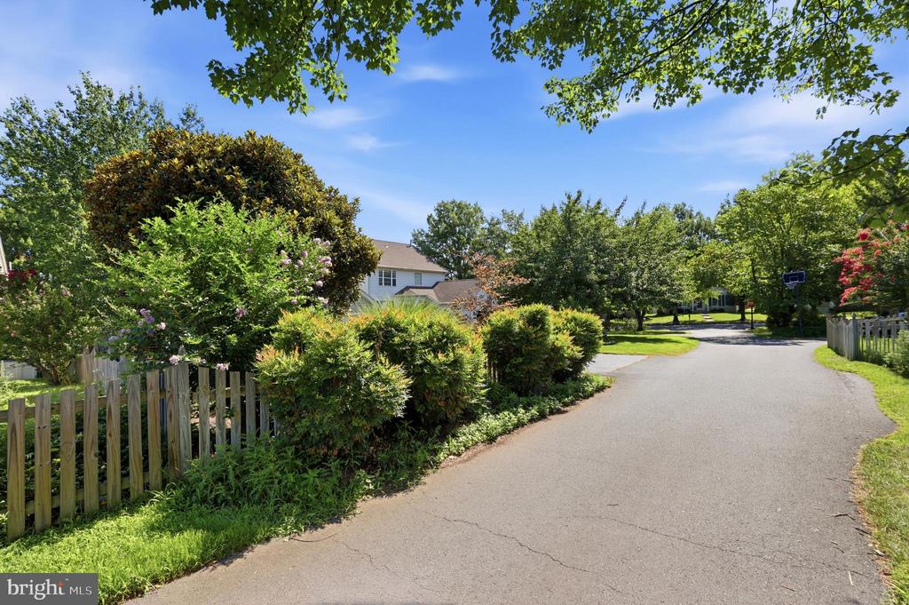 43253 STONEWALL POND STREET