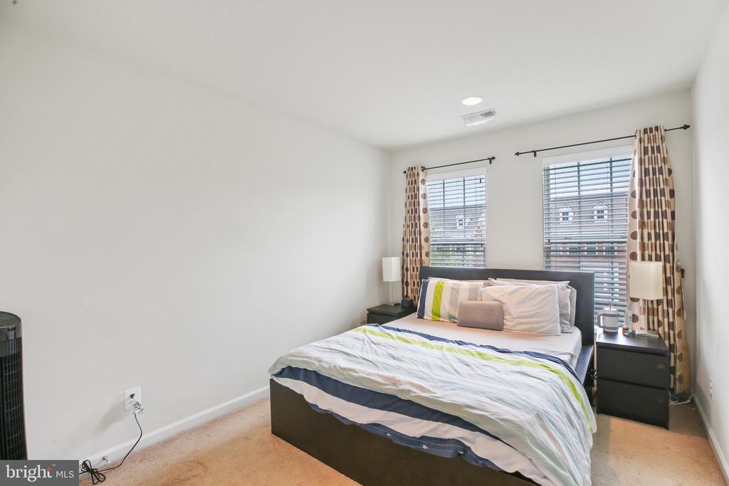 25501 AMBER GATE TERRACE