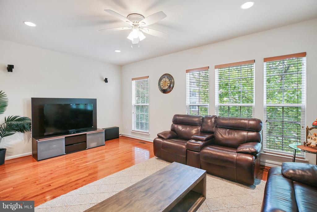25501 AMBER GATE TERRACE