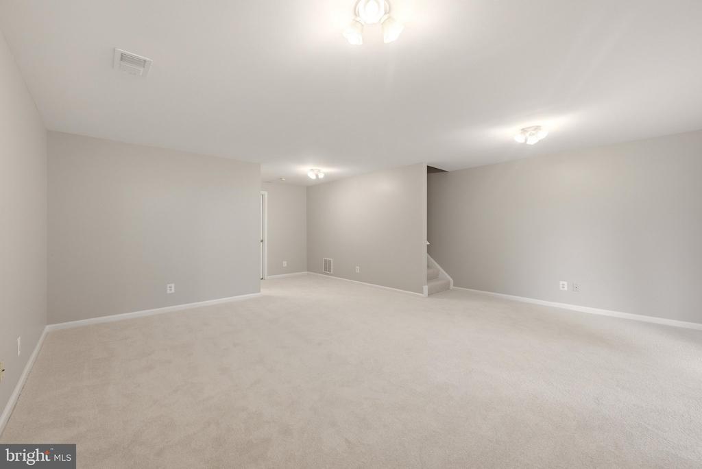 356 MILLBROOK TERRACE NE