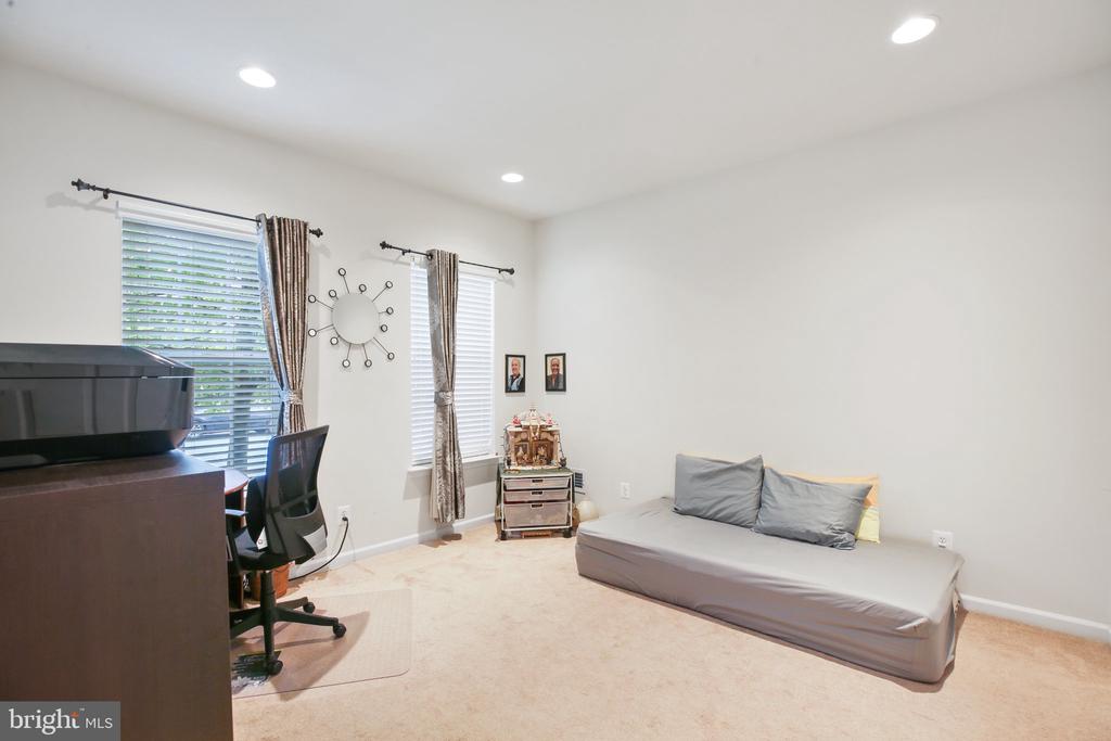 25501 AMBER GATE TERRACE