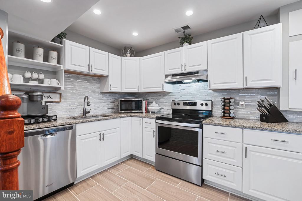 37603 LITTLE RIVER TPKE