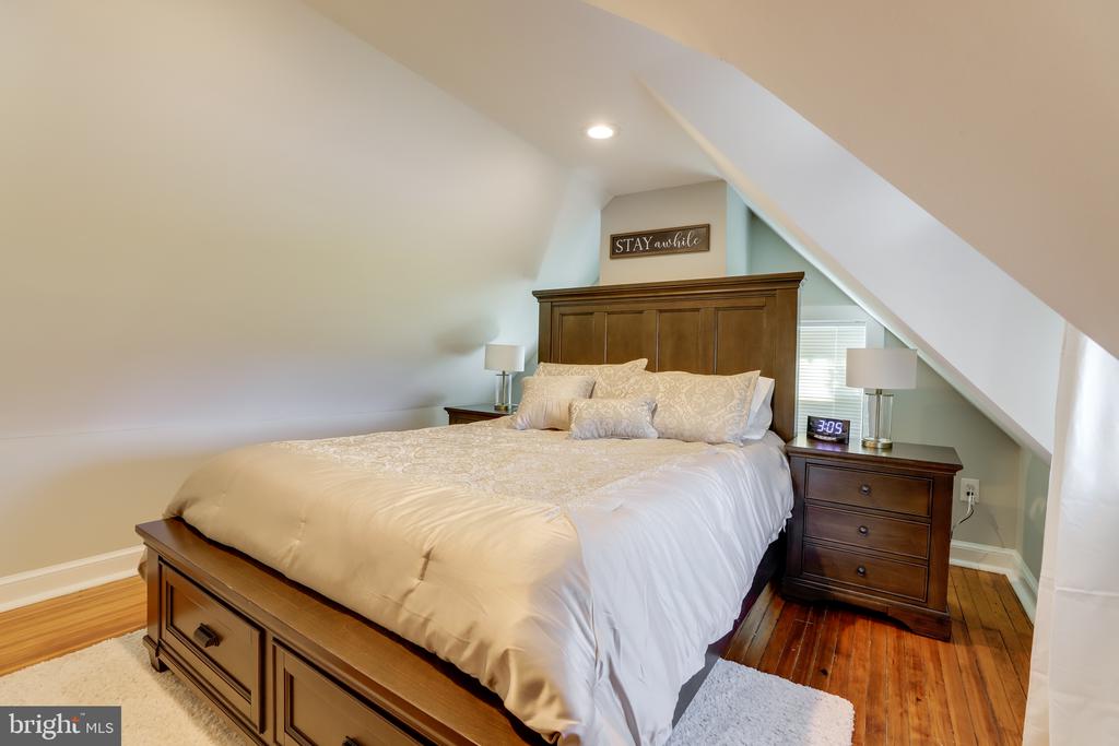 37603 LITTLE RIVER TPKE