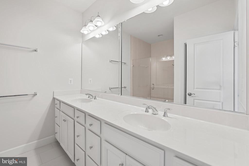 9875 BUCHANAN LOOP