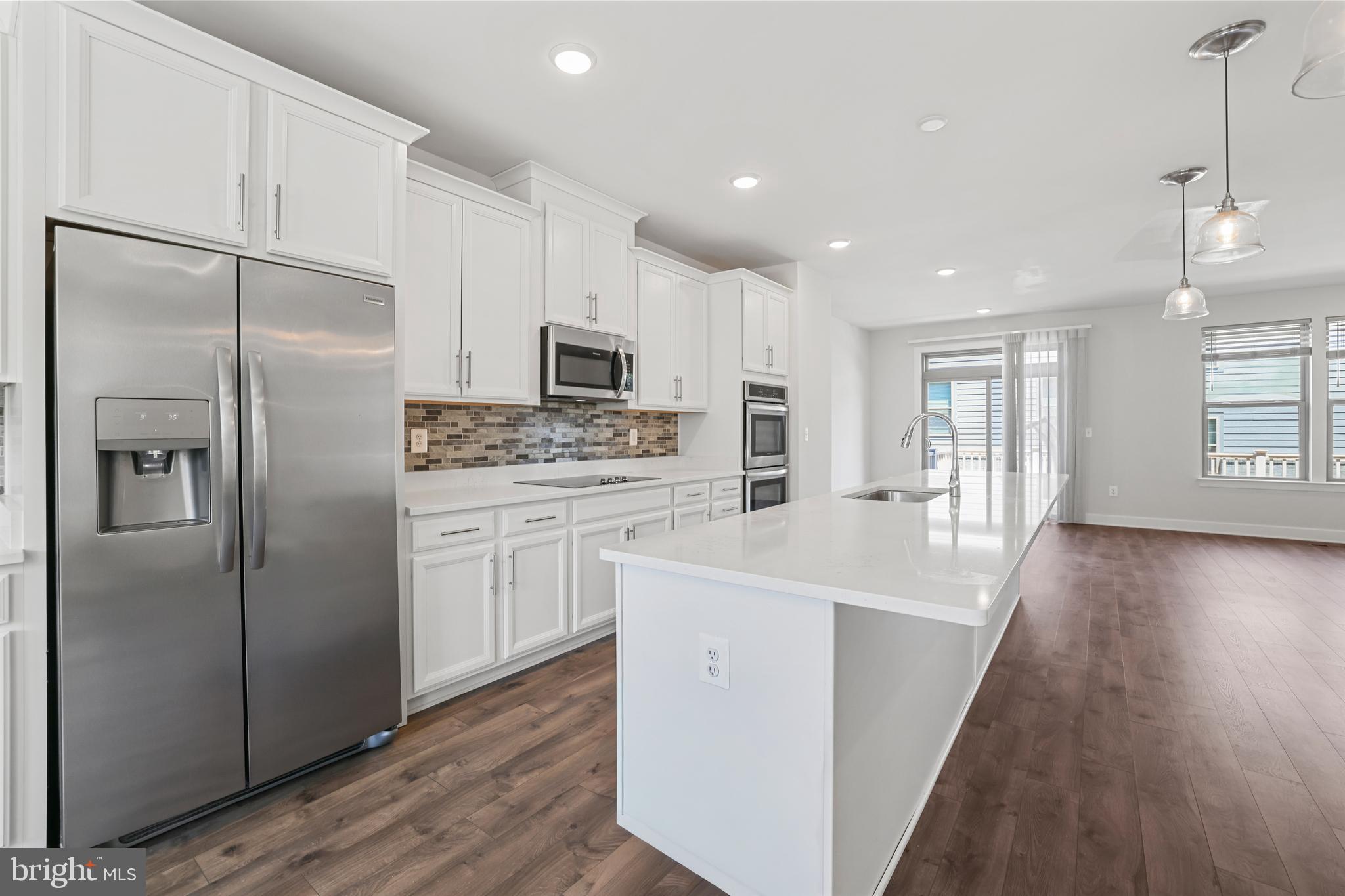 9875 BUCHANAN LOOP