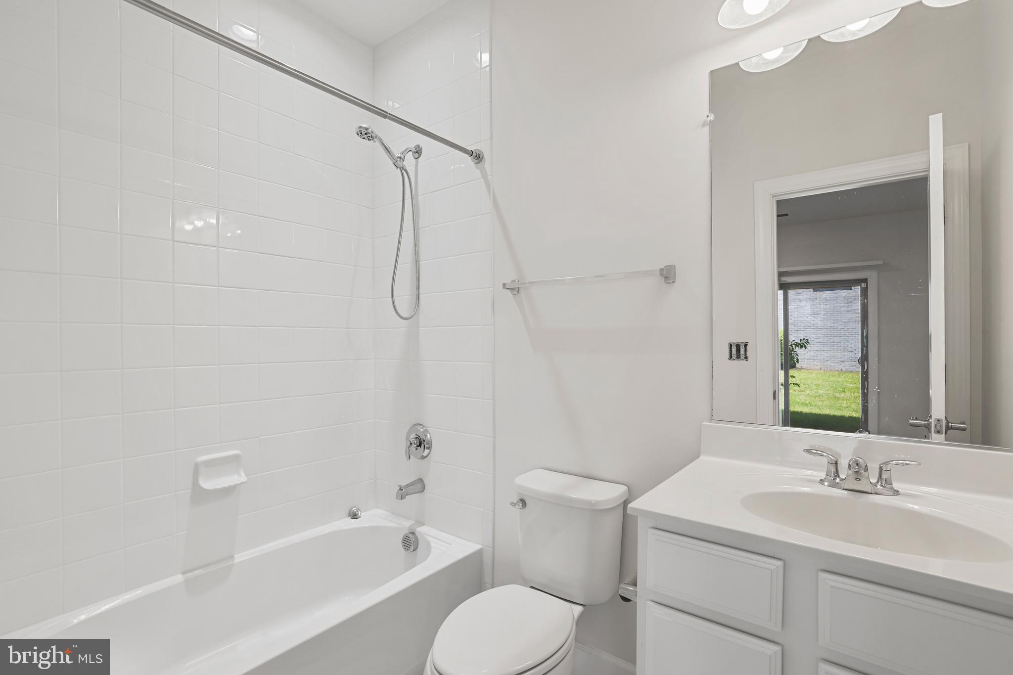 9875 BUCHANAN LOOP