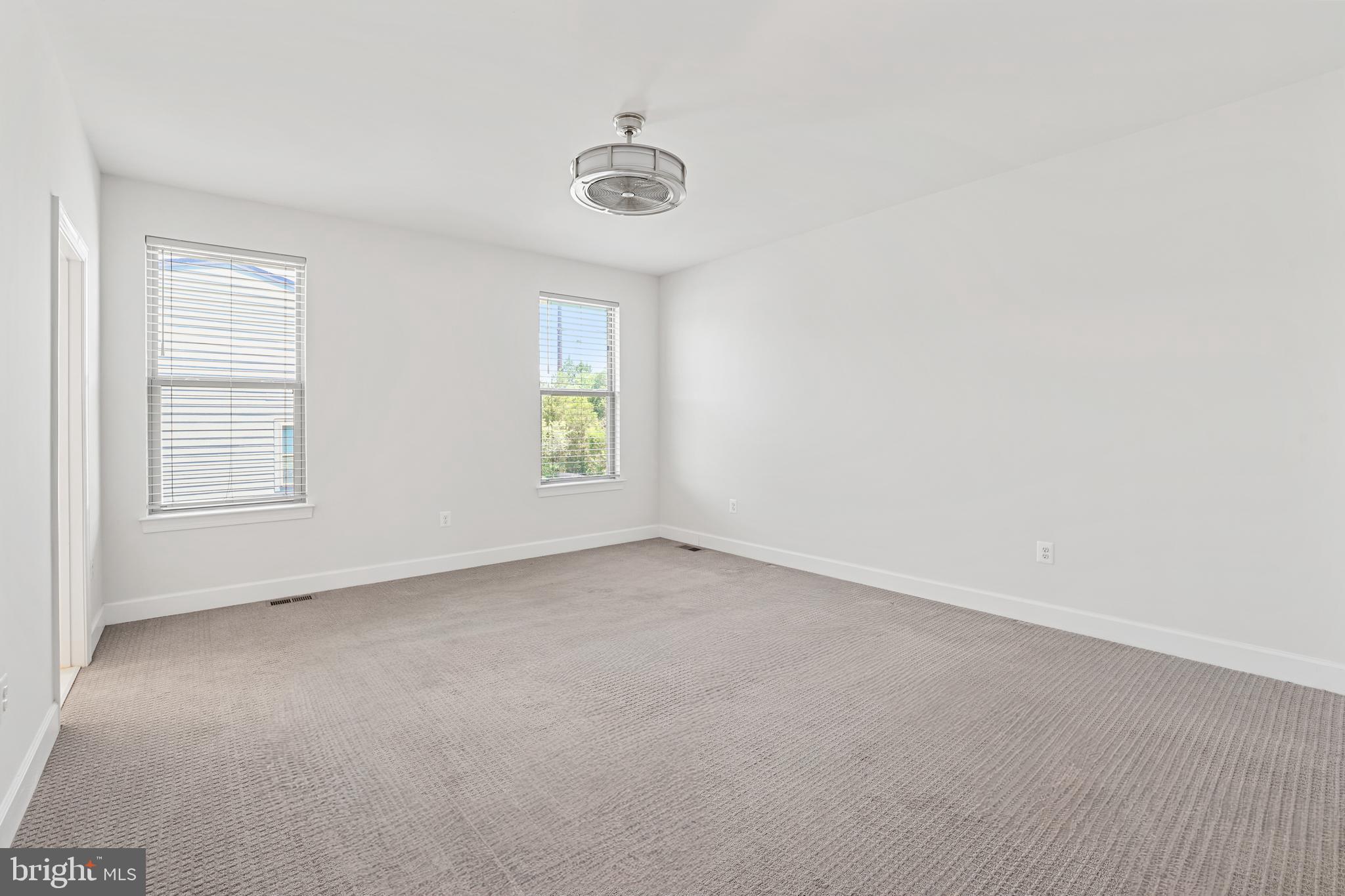9875 BUCHANAN LOOP