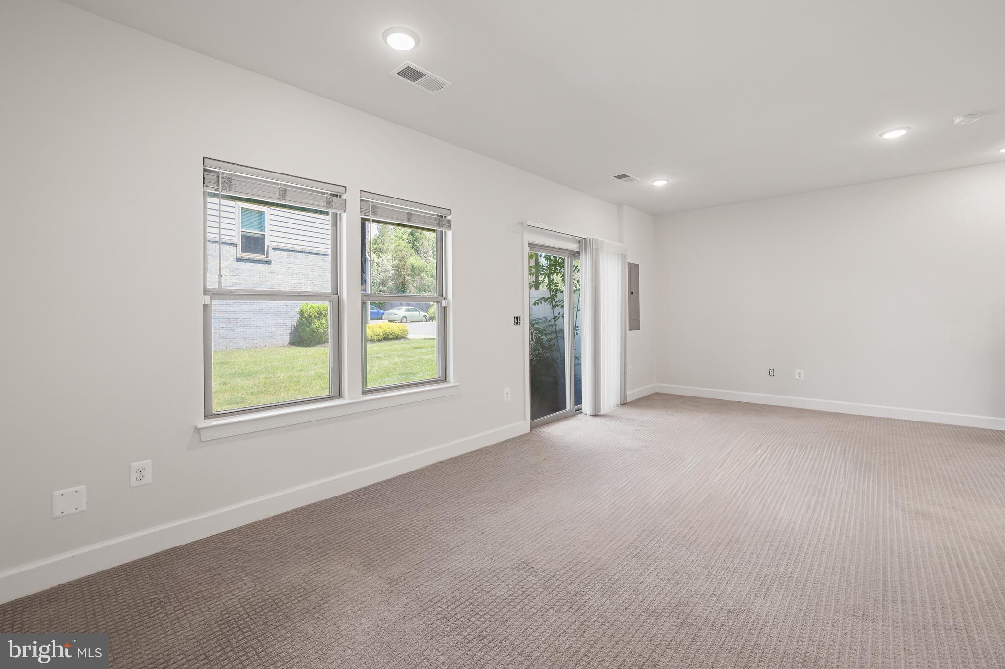 9875 BUCHANAN LOOP