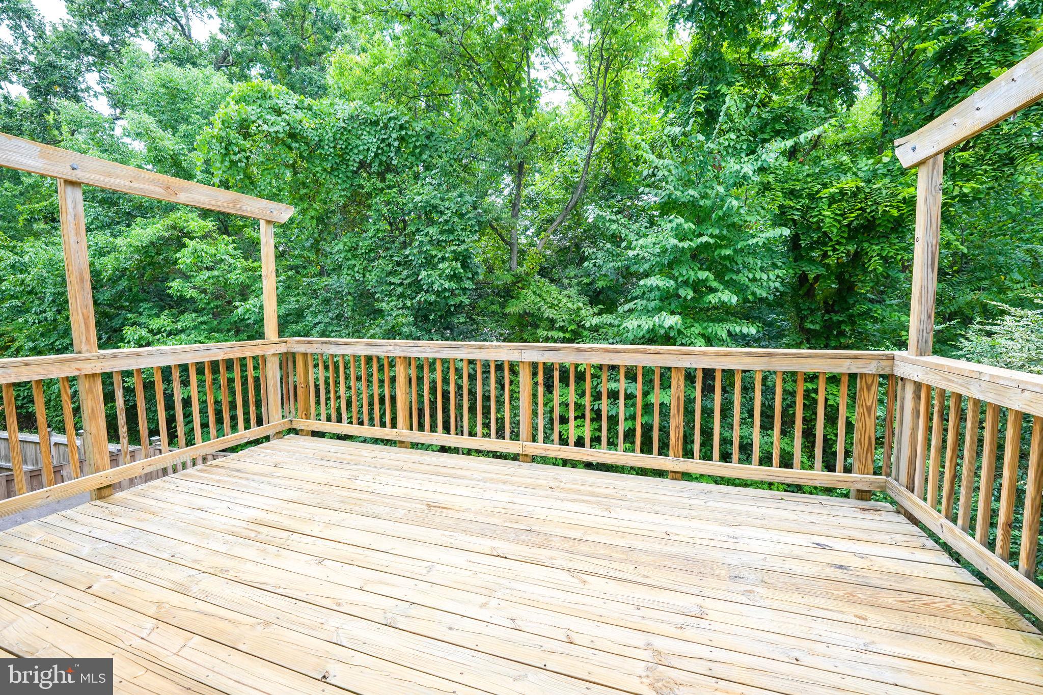 6952 Village Stream Pl