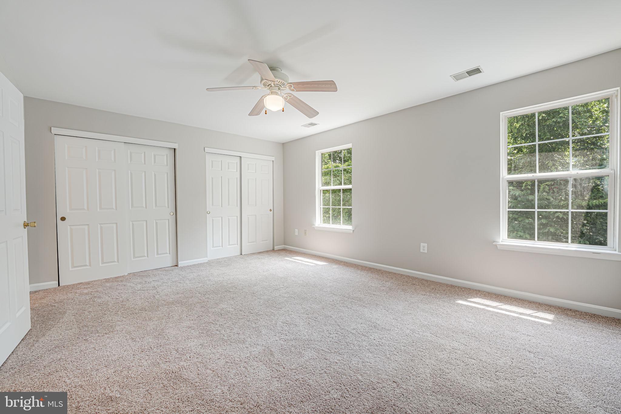 6952 Village Stream Pl