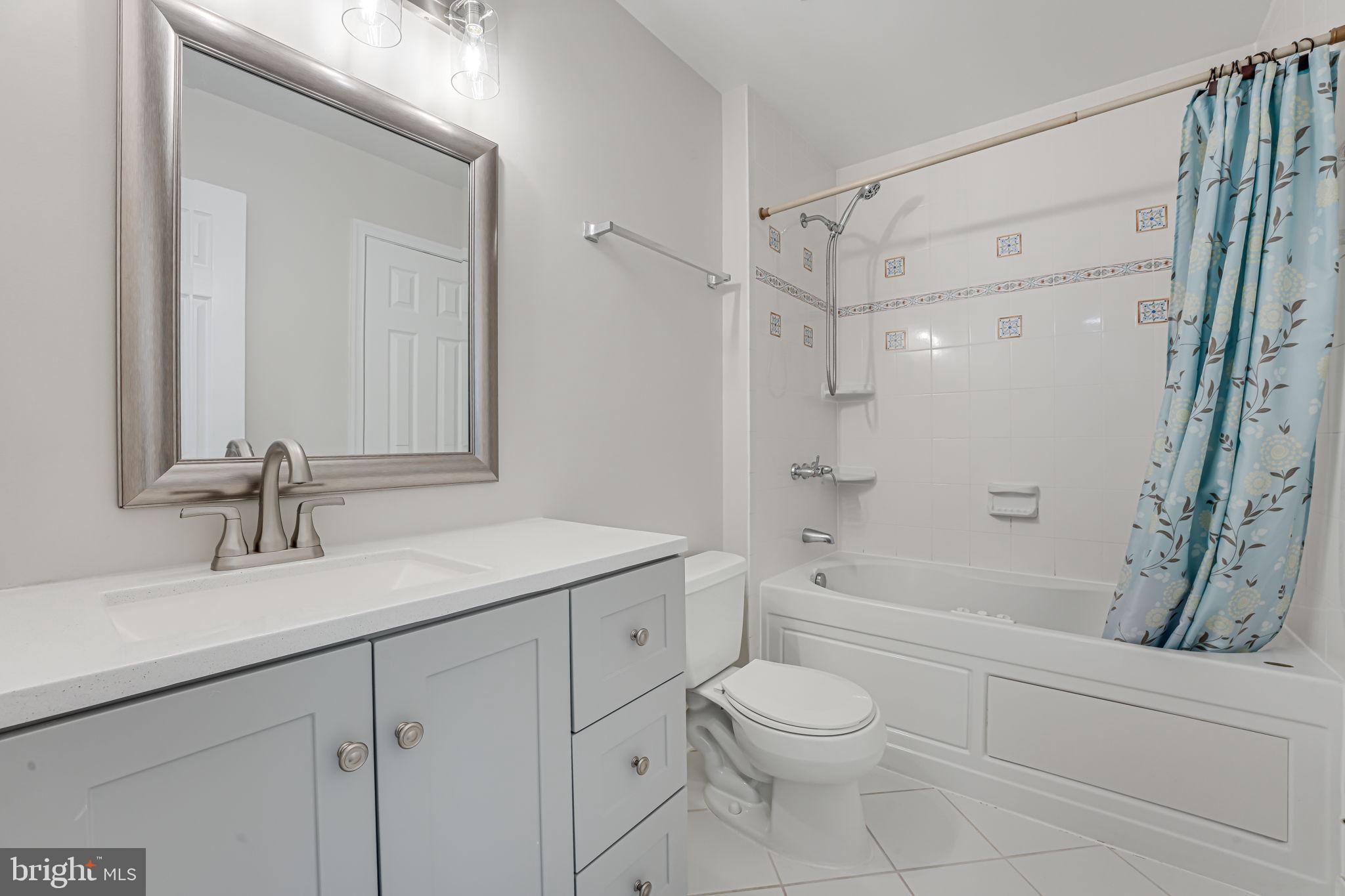 6952 Village Stream Pl