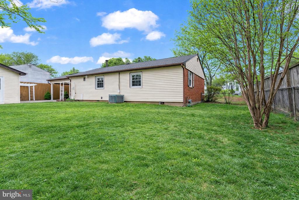 9649 NORFOLK STREET