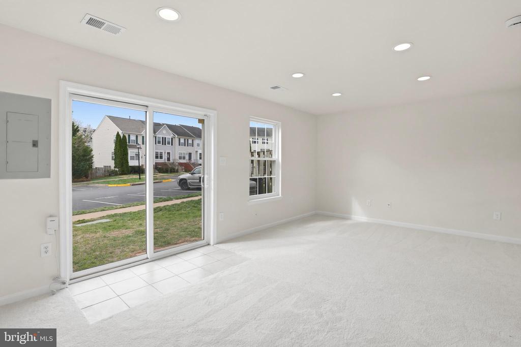 14275 NEWBERN LOOP