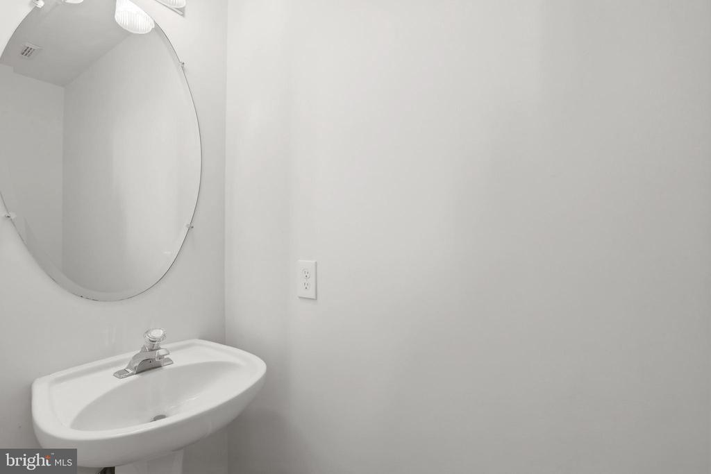 14275 NEWBERN LOOP