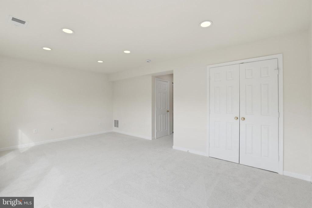 14275 NEWBERN LOOP