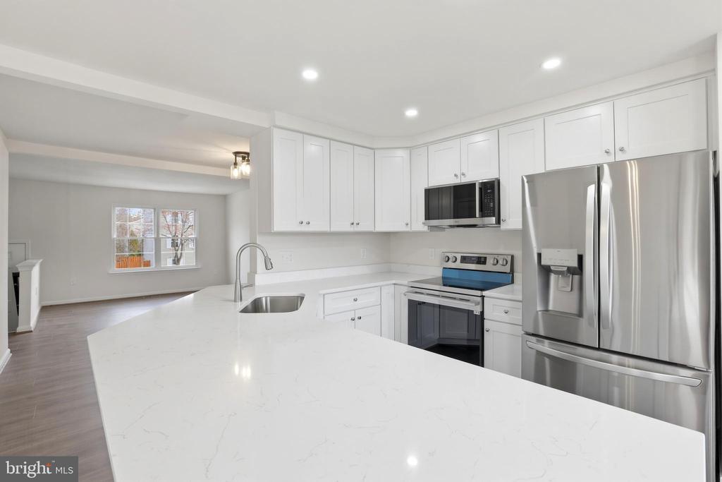 14275 NEWBERN LOOP