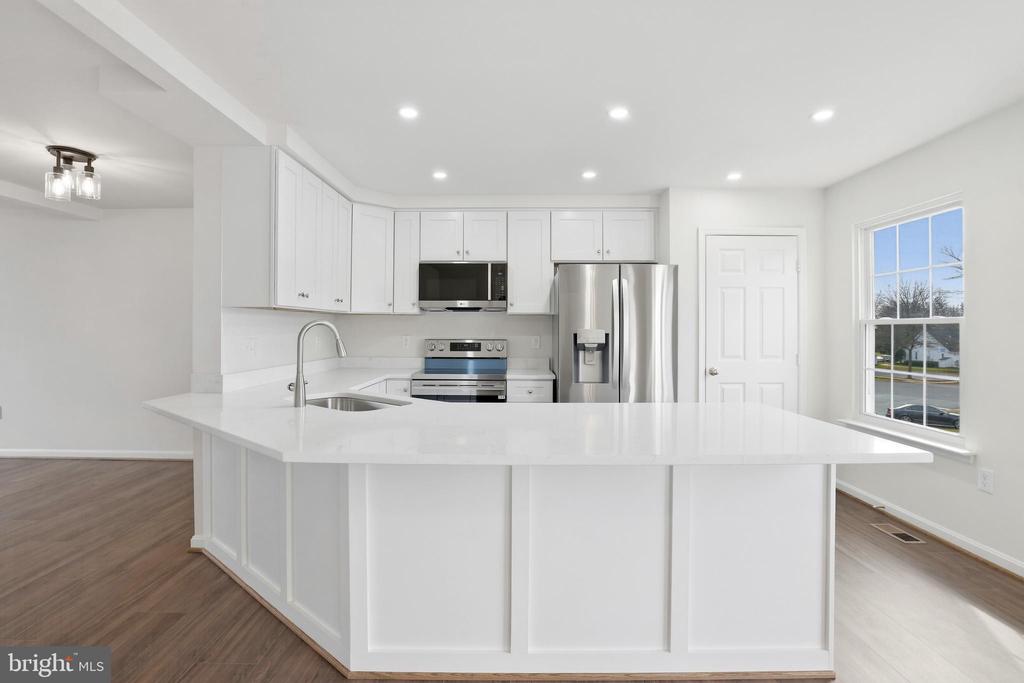 14275 NEWBERN LOOP