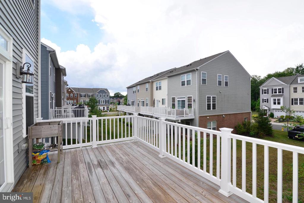 10684 VIEWMONT LANE