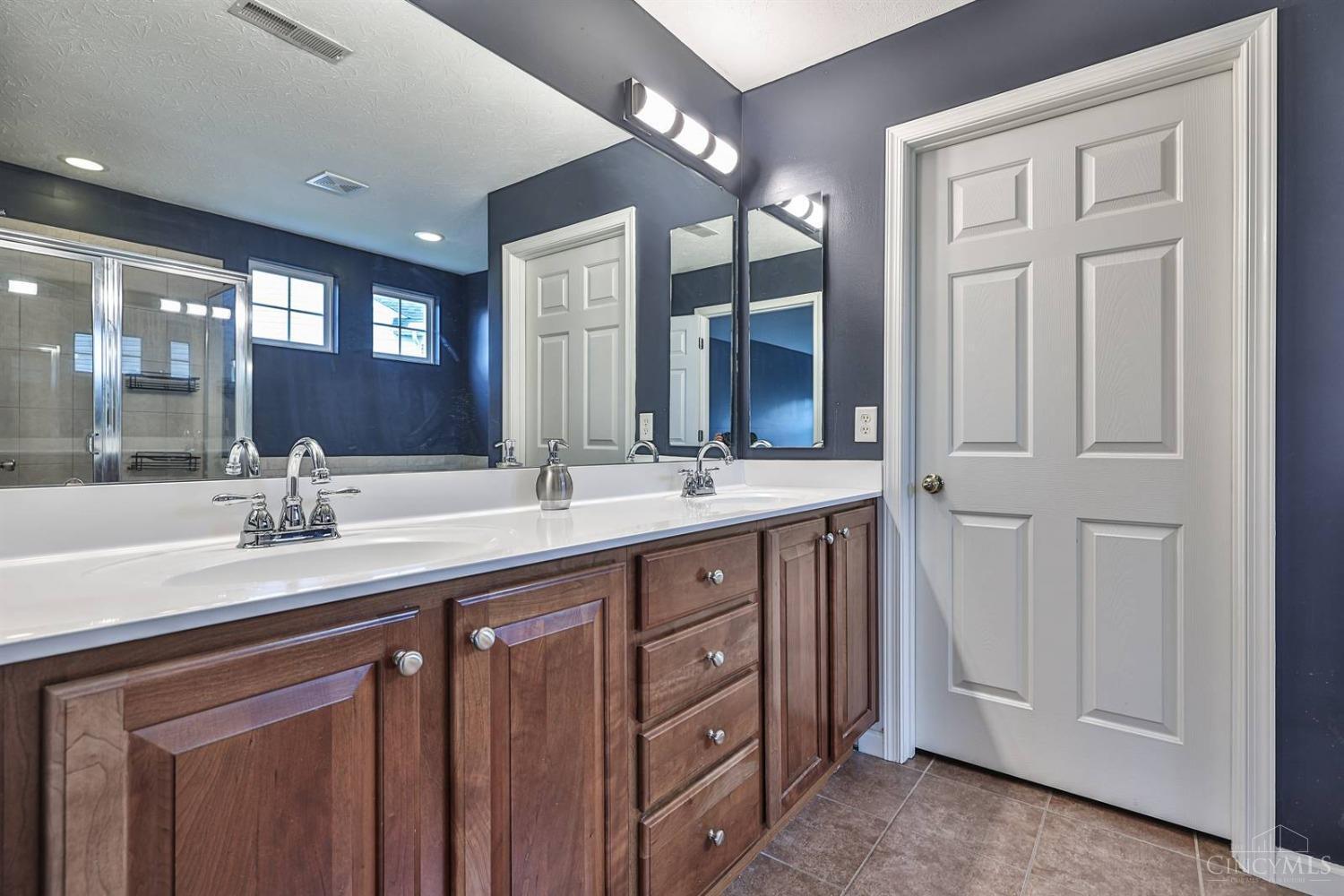 5184 East View Drive