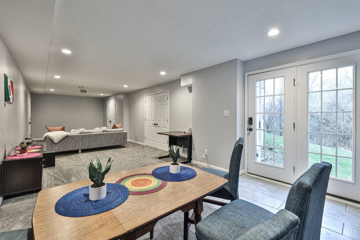 5184 East View Drive