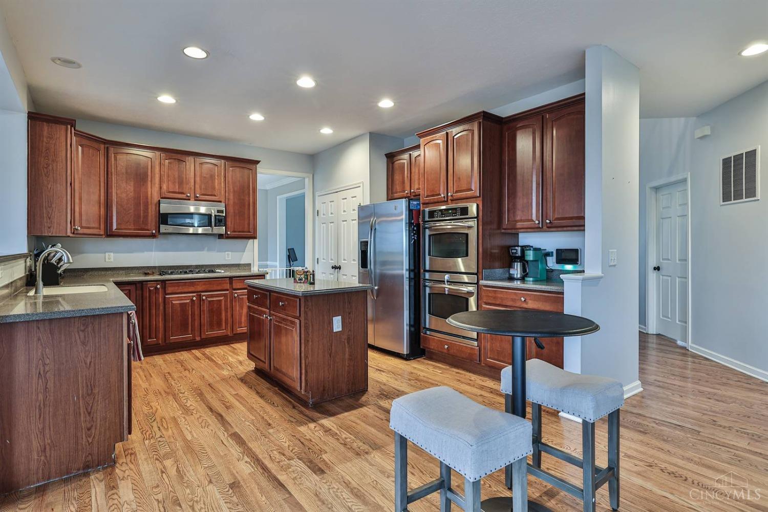 5184 East View Drive