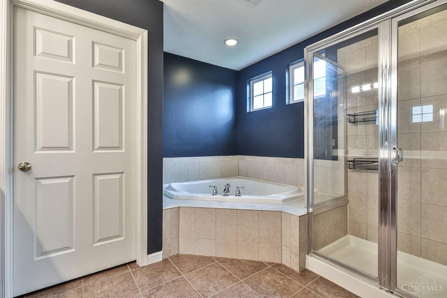 5184 East View Drive