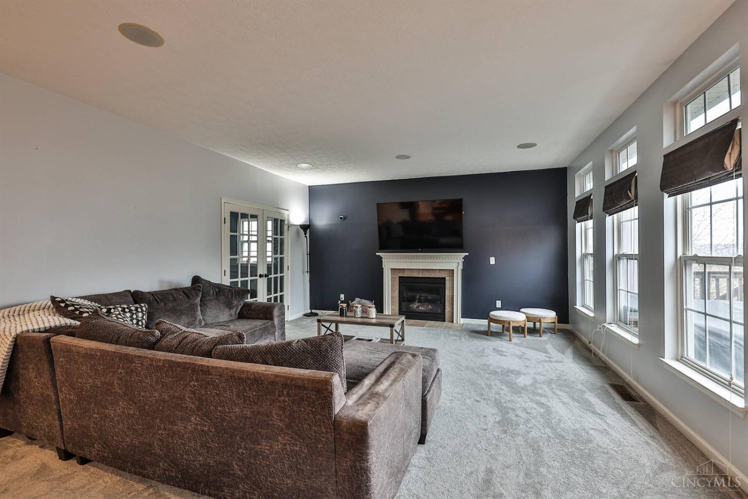 5184 East View Drive