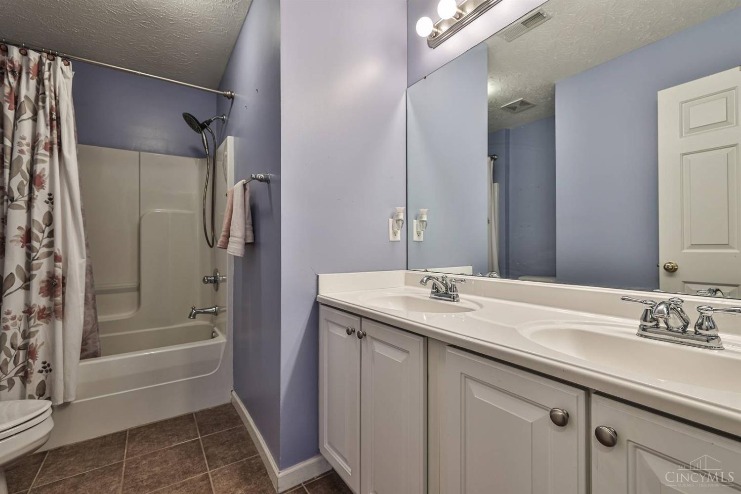 5184 East View Drive